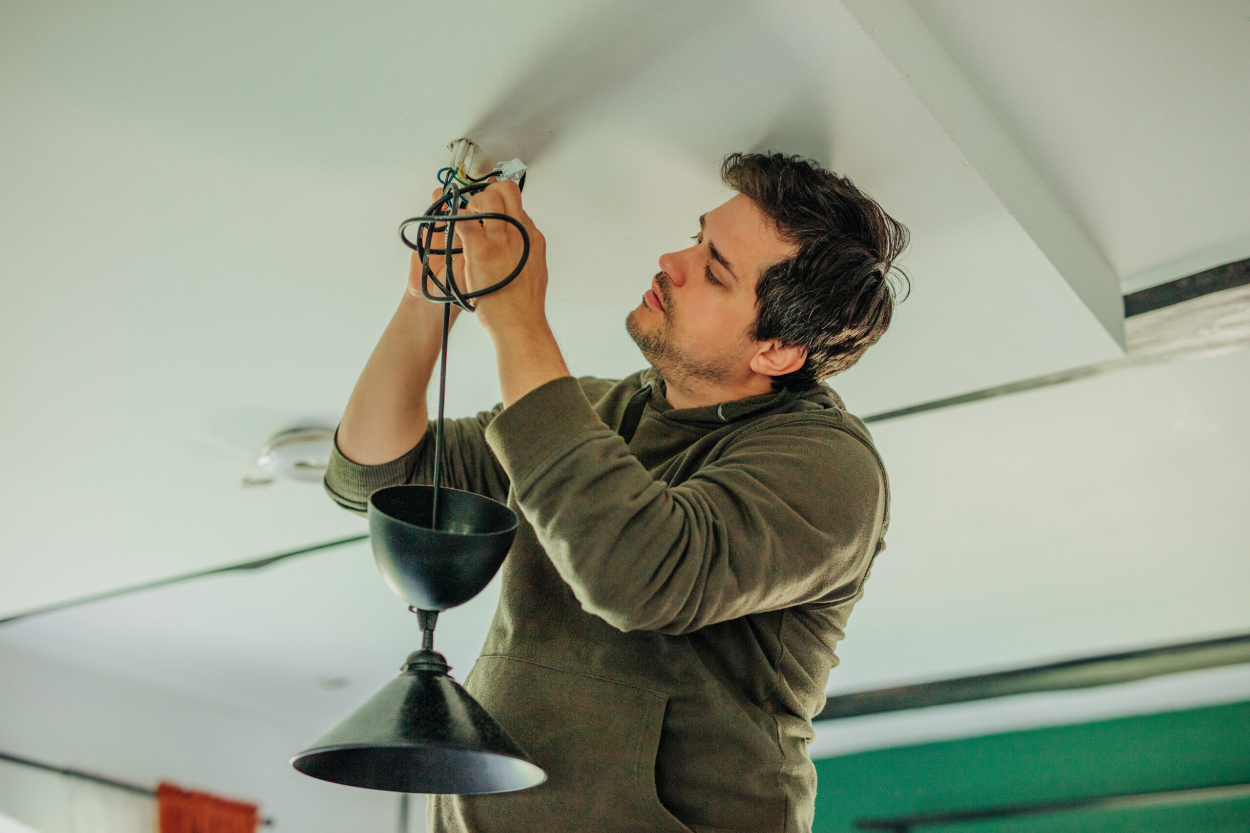 how to replace light fixture in ceiling